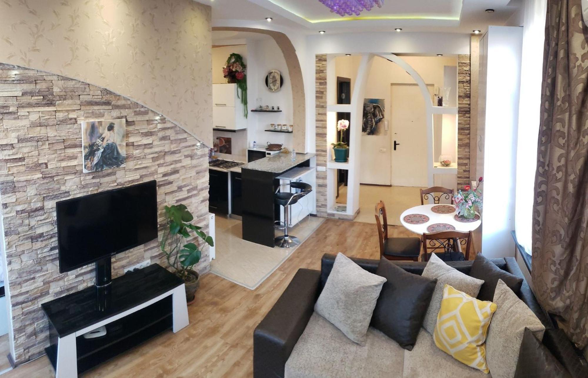 Cozy Apartment In The City Center Mtatsminda Tbilisi Exterior photo